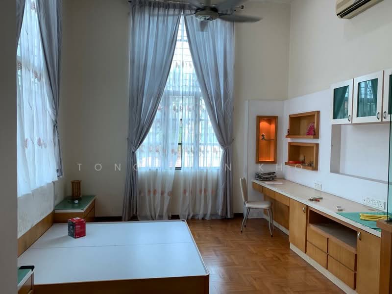 Rumah Berkembar untuk Dijual di Taman Pelangi Indah (Ulu Tiram) - Tong Guan Kho - Bedroom - PropertyGuru.com.my
