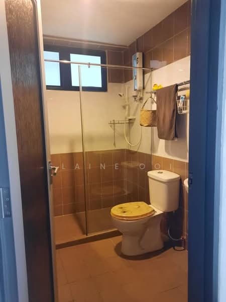 Pangsapuri untuk Dijual di MBF Tower - Elaine Ooi - Bathroom - PropertyGuru.com.my