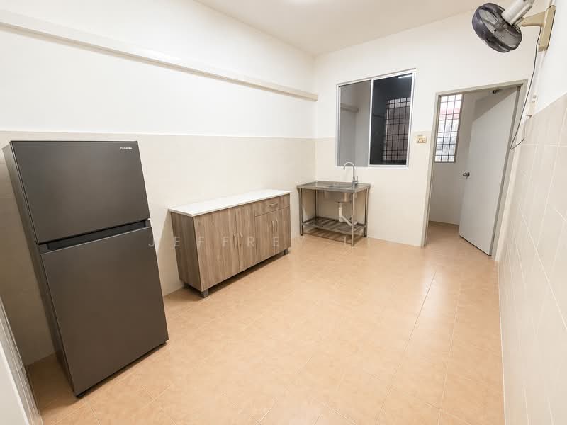 2-storey Terraced House for Sale in Taman Bukit Indah (Bukit Mertajam) - Jeffrey Lim - Kitchen - PropertyGuru.com.my