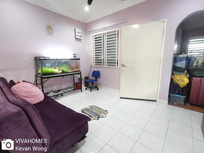 2.5-storey Terraced House for Sale in Taman Sri Gombak (Gombak) - Kevan Wong - Living Room - PropertyGuru.com.my