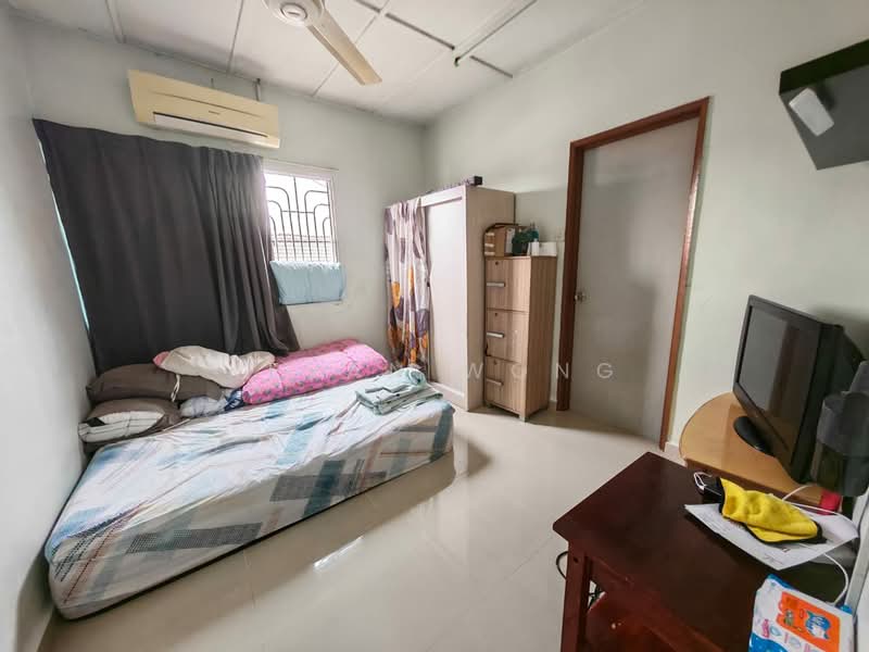 2-storey Terraced House for Sale in Taman Sri Gombak (Gombak) - Kevan Wong - Bedroom - PropertyGuru.com.my