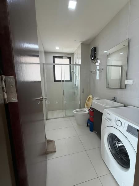 Kondominium untuk Disewa di Amberside @ Country Garden Danga Bay - Zoey Lee - Bathroom - PropertyGuru.com.my