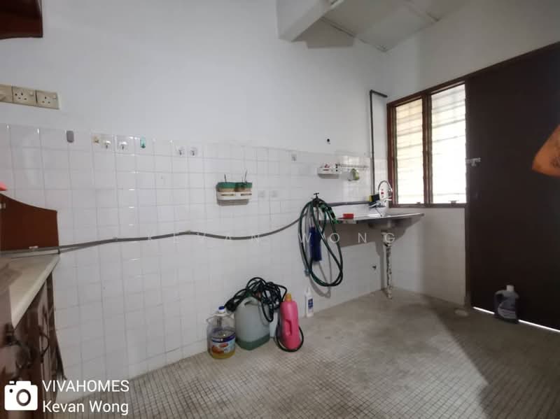 2-storey Terraced House for Sale in Taman Sri Gombak (Gombak) - Kevan Wong - Kitchen - PropertyGuru.com.my