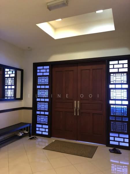 Kondominium untuk Dijual di Mayfair Condominium - Elaine Ooi - Entrance - PropertyGuru.com.my