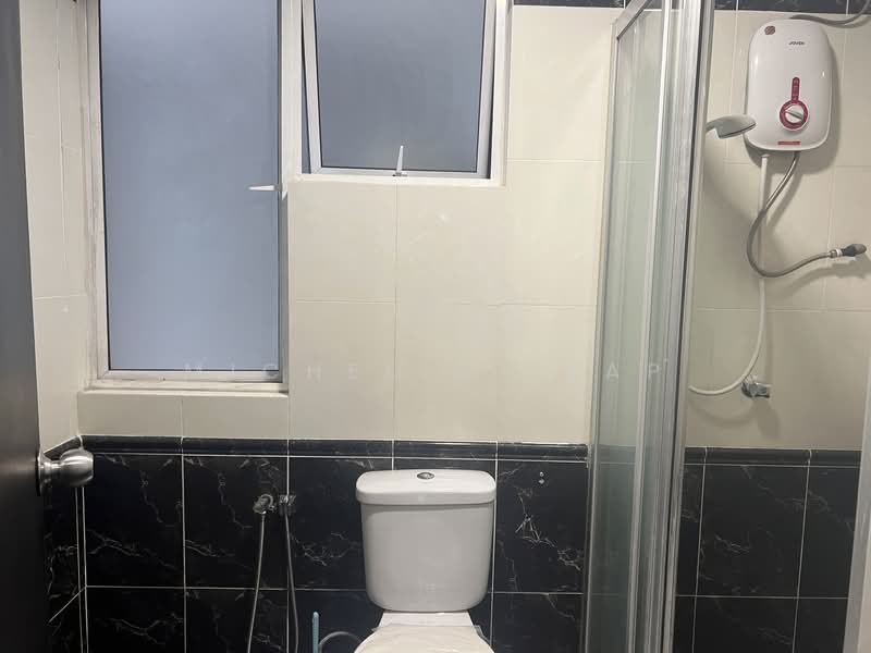 Kondominium untuk Disewa di Hartamas Regency 2 - Michelle Yeap - Bathroom - PropertyGuru.com.my