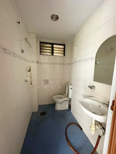 Apartment for Sale at Tasik Heights Apartment - Hasliza Hassan - Bathroom - PropertyGuru.com.my