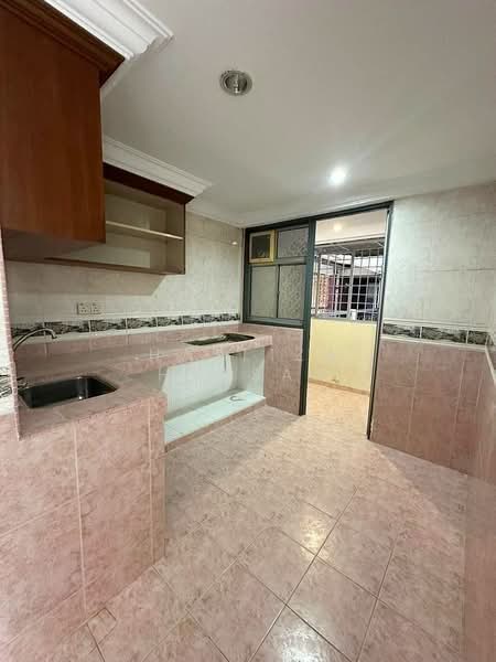 Apartment for Sale at Tasik Heights Apartment - Hasliza Hassan - Kitchen - PropertyGuru.com.my