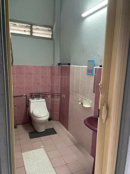 2-storey Terraced House for Sale in Taman Melawati (Ulu Kelang) - calvin Chin - Bathroom - PropertyGuru.com.my