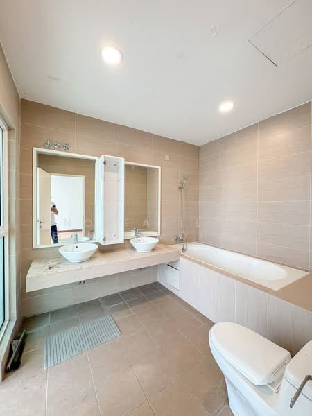 3-storey Terraced House for Sale in Cyberjaya (Selangor) - Norfazilah Binti Mohd Saad - Bathroom - PropertyGuru.com.my