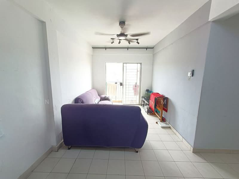 Condominium for Sale at Pangsapuri Saujana Gombak - Nazrin Hakimin - Living Room - PropertyGuru.com.my