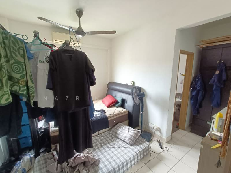 Condominium for Sale at Pangsapuri Saujana Gombak - Nazrin Hakimin - Bedroom - PropertyGuru.com.my
