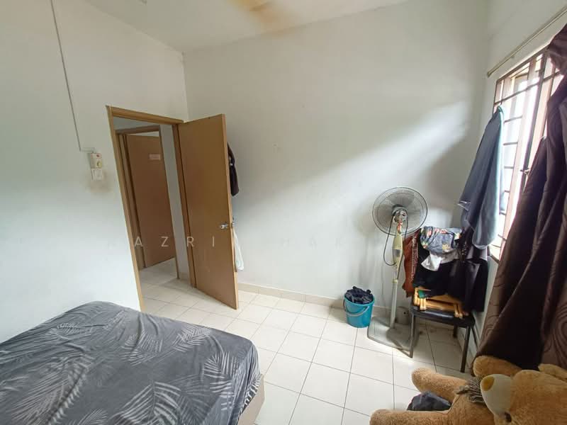 Condominium for Sale at Pangsapuri Saujana Gombak - Nazrin Hakimin - Bedroom - PropertyGuru.com.my