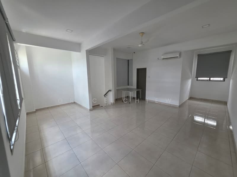 3-storey Terraced House for Rent in Taman Mutiara Mas (Skudai) - Grace Chiew - Interior - PropertyGuru.com.my