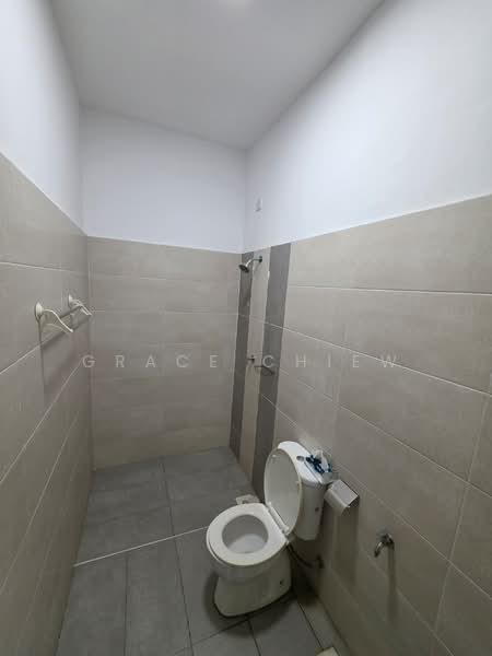 3-storey Terraced House for Rent in Taman Mutiara Mas (Skudai) - Grace Chiew - Bathroom - PropertyGuru.com.my