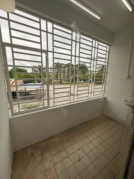 Flat for Sale at Kenanga Seksyen 1 - Yu Chuan Yau - PropertyGuru.com.my