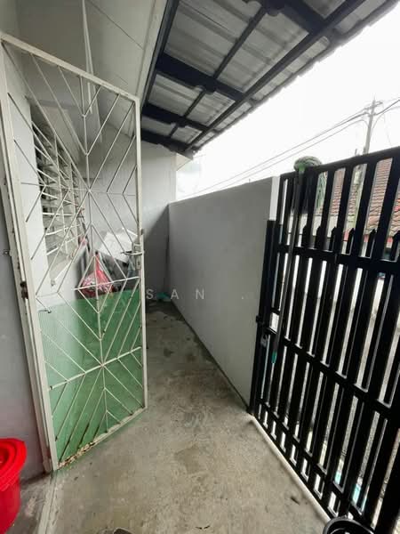 1-storey Terraced House for Sale in Taman Perling (Perling) - San . - PropertyGuru.com.my