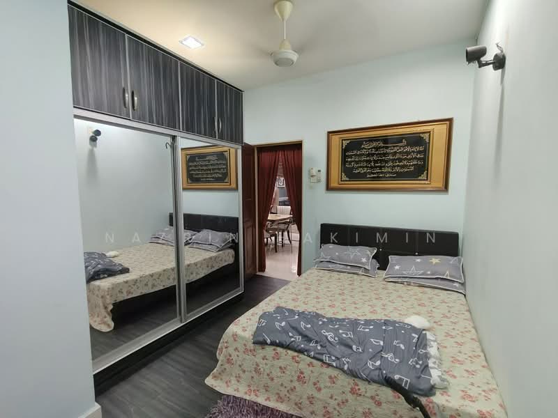 Rumah Teres 2 Tingkat untuk Dijual di Kota Puteri (Batu Arang) - Nazrin Hakimin - Bedroom - PropertyGuru.com.my
