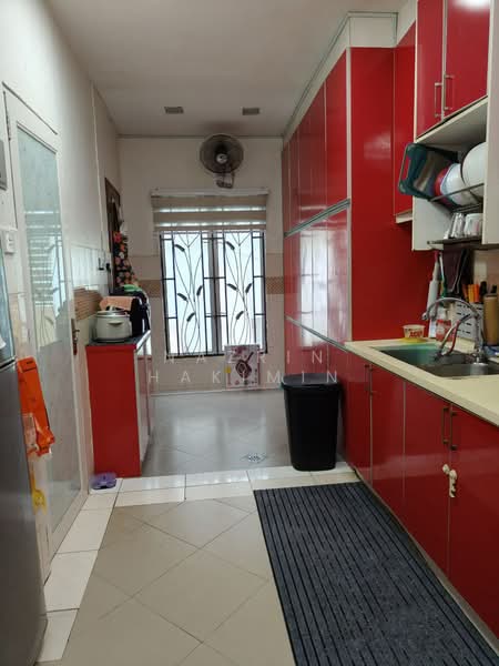Rumah Teres 2 Tingkat untuk Dijual di Kota Puteri (Batu Arang) - Nazrin Hakimin - Kitchen - PropertyGuru.com.my