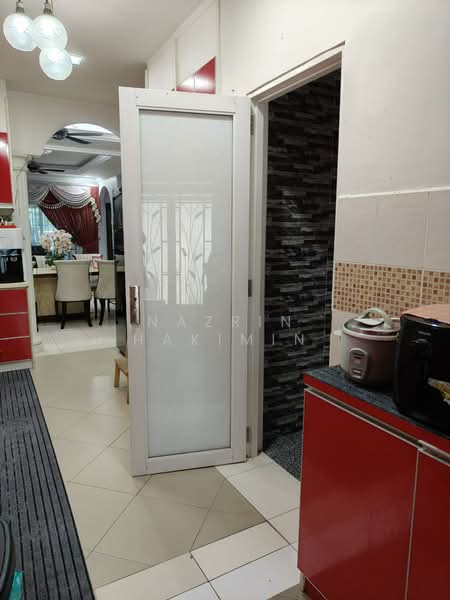 Rumah Teres 2 Tingkat untuk Dijual di Kota Puteri (Batu Arang) - Nazrin Hakimin - Kitchen - PropertyGuru.com.my