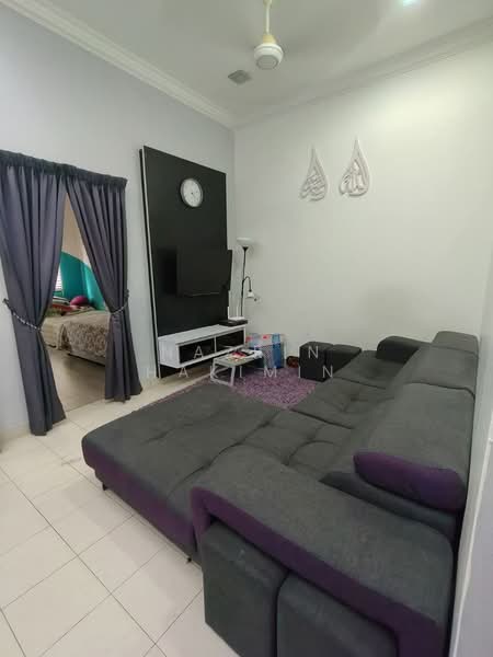 Rumah Teres 2 Tingkat untuk Dijual di Kota Puteri (Batu Arang) - Nazrin Hakimin - Living Room - PropertyGuru.com.my