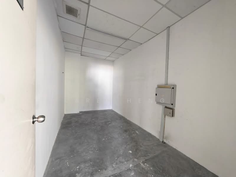 Tanah Komersial untuk Disewa di Kempas Lama (Johor Bahru) - Karen Heng - PropertyGuru.com.my