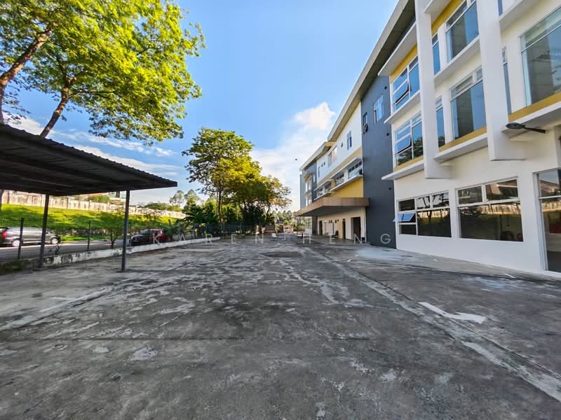 Tanah Komersial untuk Disewa di Kempas Lama (Johor Bahru) - Karen Heng - PropertyGuru.com.my