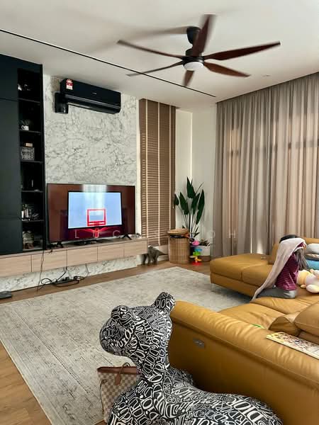 Rumah Berkembar untuk Dijual di Kuala Selangor (Selangor) - Lucas Loh - Living Room - PropertyGuru.com.my