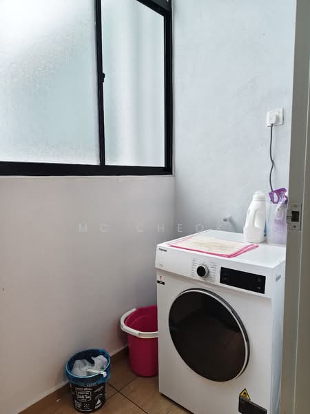 Service Residence for Rent at B11 Parkland Residence - MC Cheok - Dryer - PropertyGuru.com.my