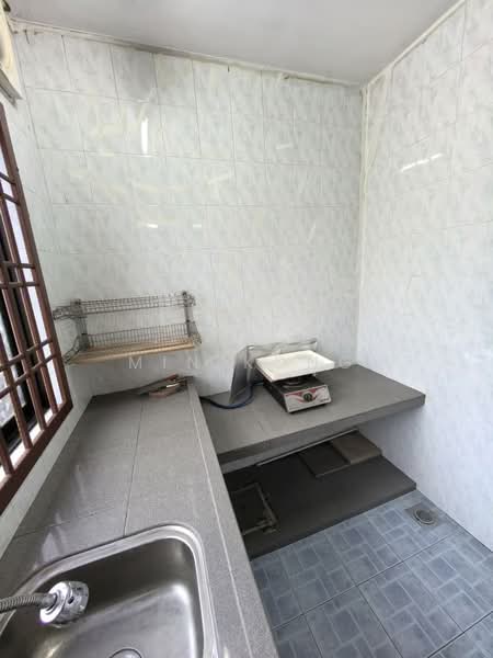 1-storey Terraced House for Rent in Bukit Indah (Iskandar Puteri (Nusajaya)) - Min Kong - Kitchen - PropertyGuru.com.my