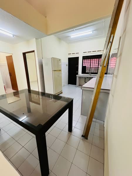 1-storey Terraced House for Rent in Taman Johor Jaya (Johor Bahru) - Min Kong - Kitchen - PropertyGuru.com.my