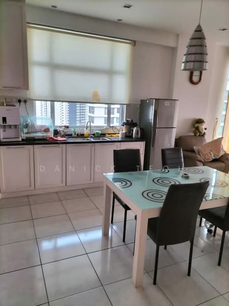 Kondominium untuk Disewa di The Brezza - Danick Teoh - Kitchen - PropertyGuru.com.my