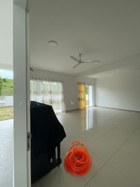 2-storey Terraced House for Sale in Bandar Sri Sendayan (Negeri Sembilan) - Jocelyn Chan - Living Room - PropertyGuru.com.my