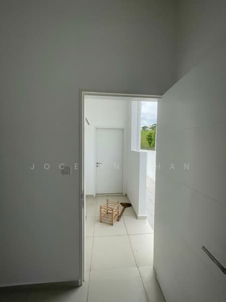 2-storey Terraced House for Sale in Bandar Sri Sendayan (Negeri Sembilan) - Jocelyn Chan - Behind - PropertyGuru.com.my