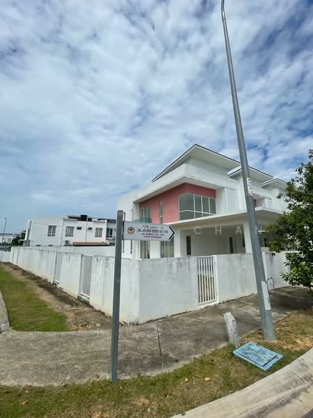 2-storey Terraced House for Sale in Bandar Sri Sendayan (Negeri Sembilan) - Jocelyn Chan - Exterior - PropertyGuru.com.my