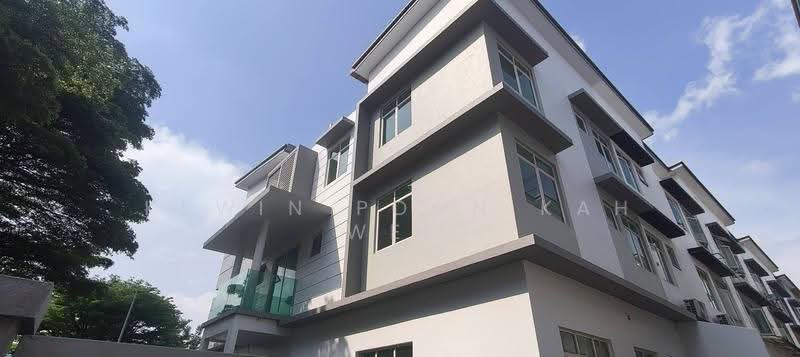 Rumah Teres 3-Tingkat untuk Dijual di Puchong (Selangor) - Kewin Poon Kah Wei - Exterior - PropertyGuru.com.my