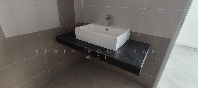 Rumah Teres 3-Tingkat untuk Dijual di Puchong (Selangor) - Kewin Poon Kah Wei - Bathroom - PropertyGuru.com.my