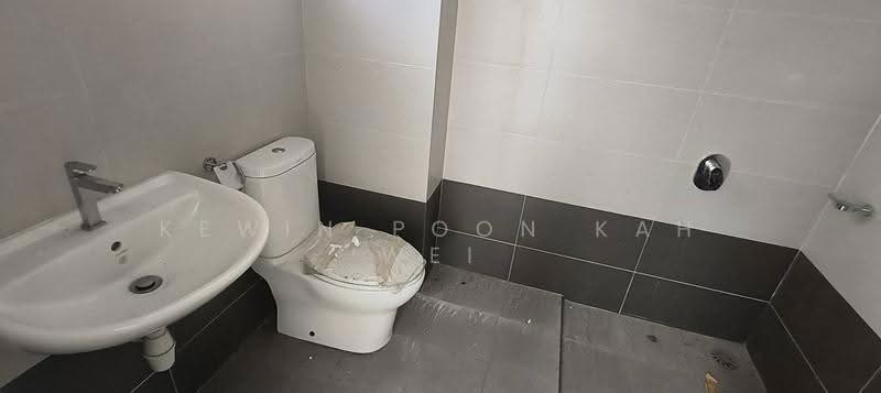 Rumah Teres 3-Tingkat untuk Dijual di Puchong (Selangor) - Kewin Poon Kah Wei - Bathroom - PropertyGuru.com.my