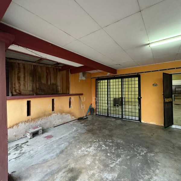 Terraced House for Sale in Taman Pinggiran Senawang (Sungai Gadut) - Mudz Salahuddin - Exterior - PropertyGuru.com.my
