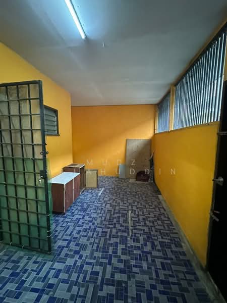 Terraced House for Sale in Taman Pinggiran Senawang (Sungai Gadut) - Mudz Salahuddin - Interior - PropertyGuru.com.my