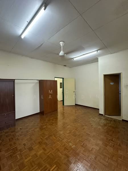 Terraced House for Sale in Taman Pinggiran Senawang (Sungai Gadut) - Mudz Salahuddin - Interior - PropertyGuru.com.my