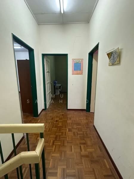 Terraced House for Sale in Taman Pinggiran Senawang (Sungai Gadut) - Mudz Salahuddin - Corridor - PropertyGuru.com.my
