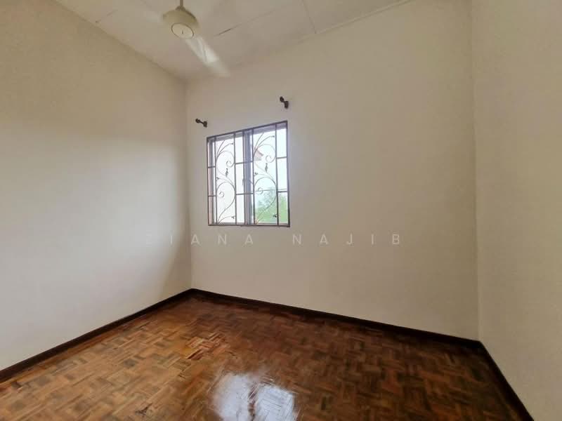 Cluster House for Sale in Bandar Tasik Puteri (Rawang) - Ziana Najib - Interior Bandar Tasik Puteri Rawang - PropertyGuru.com.my