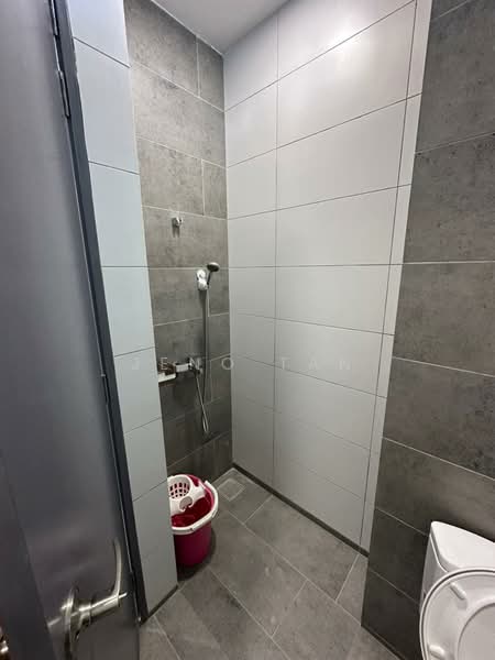 Servis Apartment untuk Disewa di The Podium - Jeno Tan - Bathroom - PropertyGuru.com.my