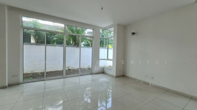 Semi-Detached House for Sale in Kajang (Selangor) - Mohd Aizat Saiful Bahri - Living Room - PropertyGuru.com.my