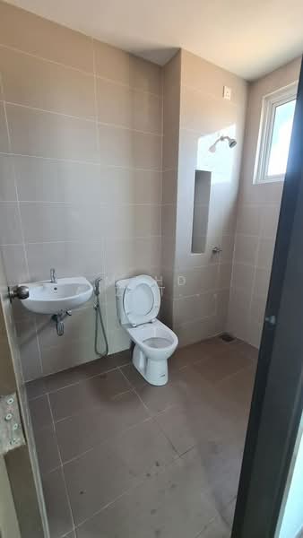 Semi-Detached House for Sale in Kajang (Selangor) - Mohd Aizat Saiful Bahri - Bathroom - PropertyGuru.com.my