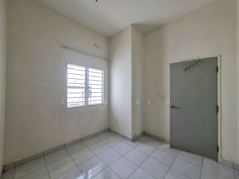 Rumah Teres 2 Tingkat untuk Dijual di Puncak Alam (Selangor) - Ziana Najib - Interior Hillpark Puncak Alam - PropertyGuru.com.my