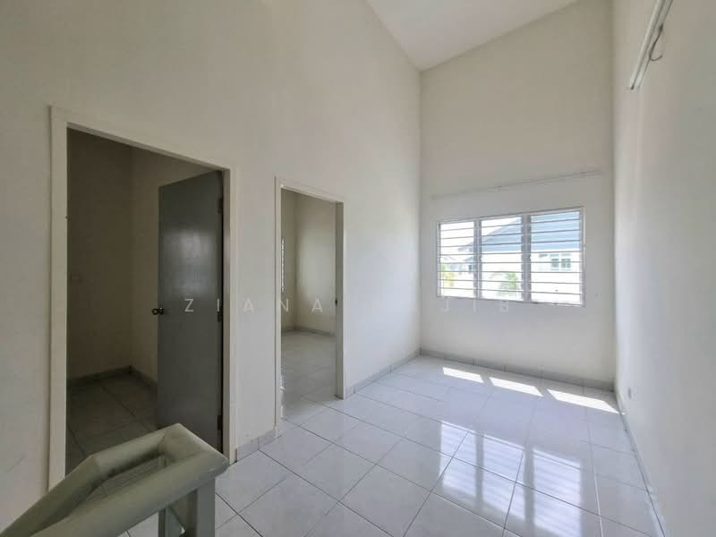 Rumah Teres 2 Tingkat untuk Dijual di Puncak Alam (Selangor) - Ziana Najib - Interior Hillpark Puncak Alam - PropertyGuru.com.my