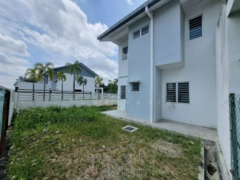 Rumah Teres 2 Tingkat untuk Dijual di Puncak Alam (Selangor) - Ziana Najib - Exterior Hillpark Puncak Alam - PropertyGuru.com.my