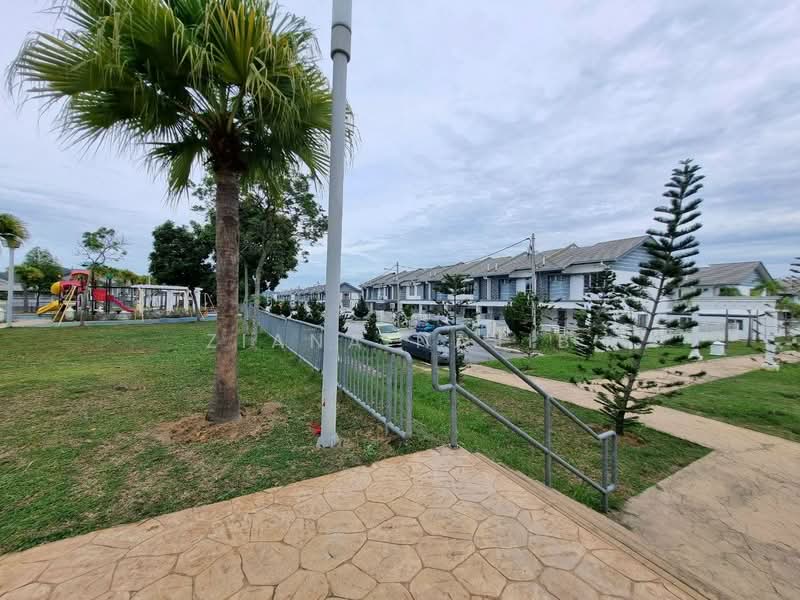 Rumah Teres 2 Tingkat untuk Dijual di Puncak Alam (Selangor) - Ziana Najib - Exterior - PropertyGuru.com.my