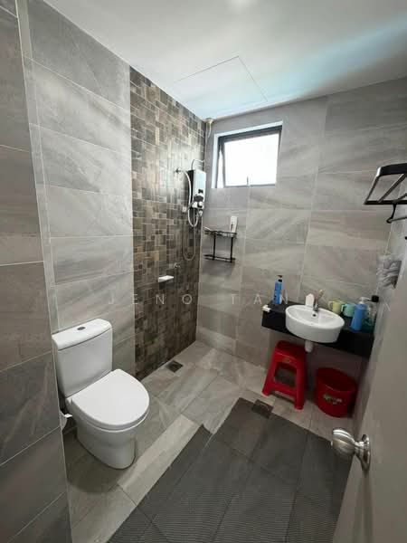 Kondominium untuk Disewa di Rivervale - Jeno Tan - Bathroom - PropertyGuru.com.my